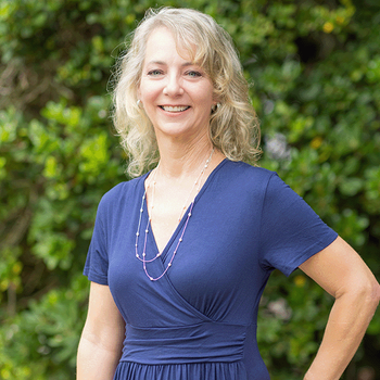 Portrait of Jennifer Milbert, Agent, The Beach Market Team.
