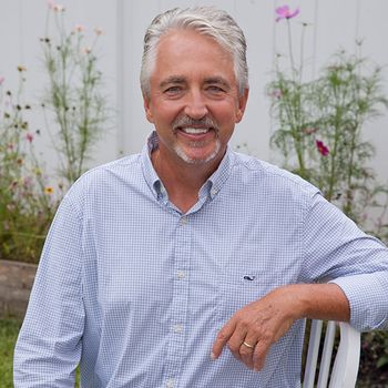 Portrait of Randy Fix, Agent  ABR, SFR, CNE, The Randy Fix Team.